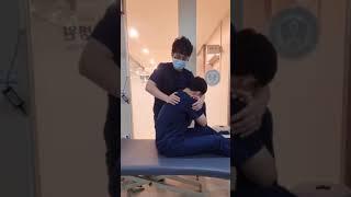  날개뼈 및 등 통증 개선을 위한 이완 기법   #목디스크 #목통증 #무릎관절염 #무릎통증 #발목인대 #무릎관절염 #연세강인병원