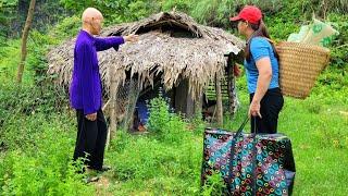 Single mother helps old woman and receives garden from old woman