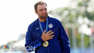 Scottie Scheffler tears up during medal ceremony, national anthem after taking gold | Paris Olympics