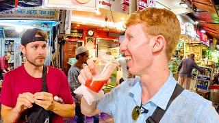 Trying incredibly cheap street food at Muhammad Ali Road 