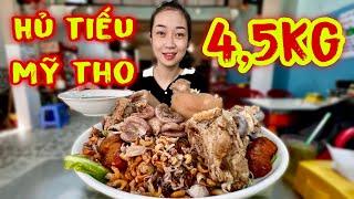 Yến Hugo Ngã Ngữa Khi Thử Thách Dĩa Hủ Tiếu Mỹ Tho 4,5Kg Fulltopping Nhiều Chưa Từng Thấy