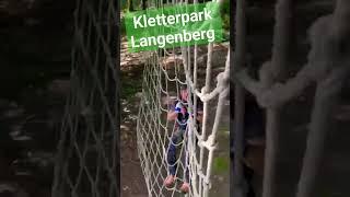 Im Kletterpark Langenberg ins Netz gegangen