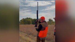 Tim Walz handles gun during hunting trip like an object from ‘outer space’