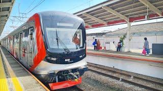 SANGAT SMOOTH SEKALI PERGERAKAN KRL BUATAN CHINA INI MIRIP SEPERTI KERETA CEPAT.