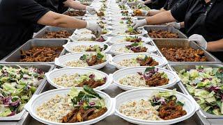 Produce 1000 lunch boxes a day! Delicious barbecue, egg fried rice lunch box mass production factory