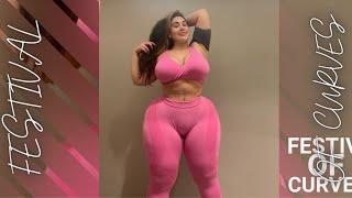 Mythiccal | Curvy Model plus size | modèle grande taille | modelo curvilíneo