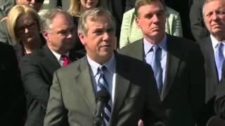 Senator Jeff Merkley calls for action in D.C. after UCC shooting