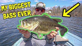 BIGGEST Michigan Largemouth Bass EVER - New Personal Best