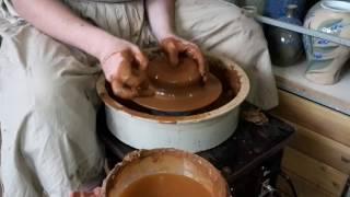 Гончарный круг Никодим 250 - работа в мастерской Алексея Золотова