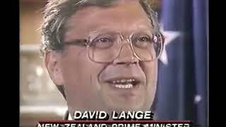 David Lange talks No Nukes with U.S reporter (1987)