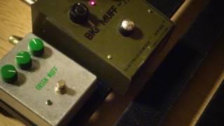 Sovtek Big Muff Pi vs Analog Fox Green Muff