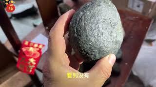 十几份翡翠原石，全部拆开，都是什么料呢