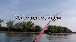 Рыбалка на лодке. Сплавом по кану. Сибирь. Красноярский край.
