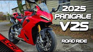 2025 Ducati Panigale V2S | First Ride