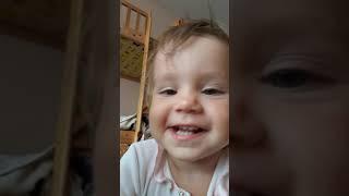 Блогер Надя, 1,5 года. Режиссер и оператор - Ваня, 5 лет.