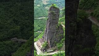 House Beneath the Boulder #amazingchina  #travel