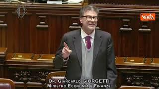 Giorgetti: "Mi candiderei a santo subito se sapessi cosa ci aspetta sui dazi di Trump"