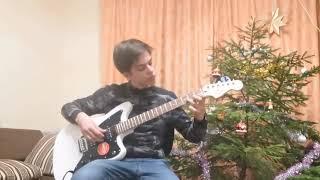 Petr Gumennik plays guitar (Edward Grieg - "In the Cave of the Mountain King")