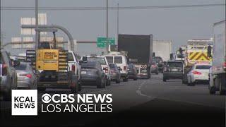 Thanksgiving traffic starts to clog Southern California highways