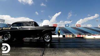 Después de ocho años el Chevy Gasser 1956 sale a la luz | Invasión de Garages | Discovery en español