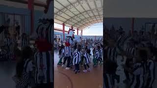  GALO DOIDO FAZENDO ALEGRIA DAS CRIANÇAS EM ESCOLA | #Atlético #GaloDoido #BeloHorizonte