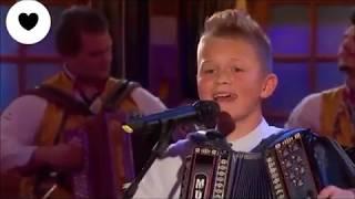 Slovenian folk music      Nejc Kralj