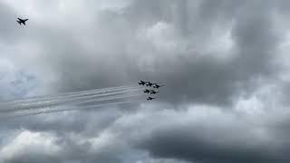 The Thunderbirds Arrive LIVE in New York!