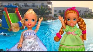 Elsa and Anna toddlers best pool videos