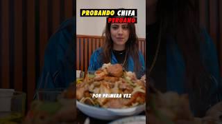 MEXICANA PROBANDO CHIFA @TamEstrella  #shorts #shortsvideo #labluekombi #comidaperuana