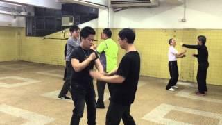 《葉問詠春》馮震師傅教授「連環拳對拍手」對練