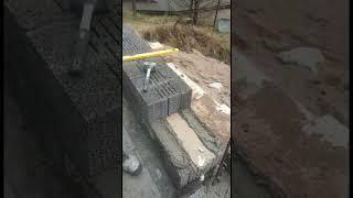 Дом из керамзитобетона - кладка блоков технология #строительство