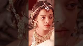 Queen of Elegance – Aishwarya Rai! #AishwaryaRai #BollywoodBeauty