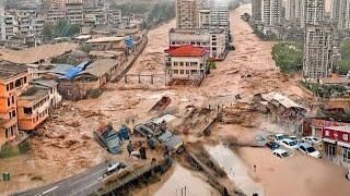 China Disaster: Floods Sweep Away Houses and Cars, Loot Goods After Floods, People Are Terrified