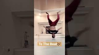 Headspins to the Music#headspin #breakdance #bboying #hiphop #shorts #dancelife #tothebeat