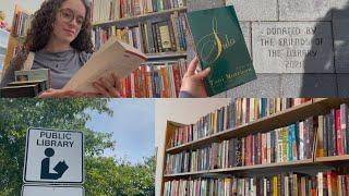 visiting my library's used bookshop - a mini vlog, haul, and un-haul
