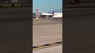 Delta Air Lines Airbus A321 landing in Phoenix, AZ! #aviation #aviationlovers #airbus #a321 #phoenix