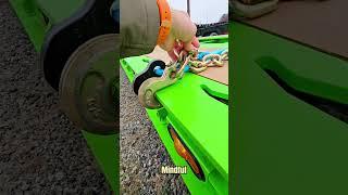 Best chains ever for everything! #trucking #heavyhaul #heavyequipment