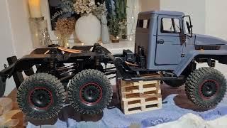 Aufbau meiner Ural Karosserie auf das Chassis vom Amewi AMXRock RCX10.3P begonnen  