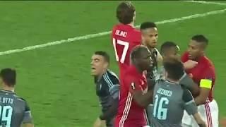 Eric Bailly fights with Roncaglia