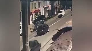 Момент ДТП, в якій загинув військовий, потрапив на відео
