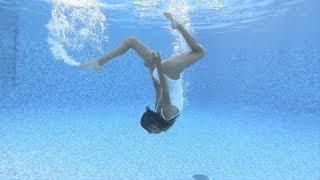 Carla Underwater synchronized swimming and fun