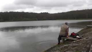 Hilarious Fly Fishing Fail, What a plonker!