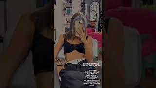 Алена Краснова сделала стильную голубую челку