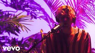 Luke Hemmings - Motion (Live Performance Video)