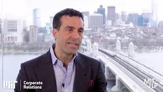 Innovative Design Thinking For A Fast-Changing World - Stakeholder Centered Design - 2 of 6