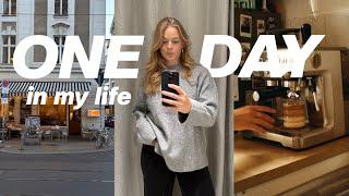 A DAY IN MY LIFE ⭐️  as a student living in Berlin I selfcare, reading, workout & food I daily vlog