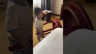 这才2岁啊等到3岁的时候那要作成什么样#精力旺盛的宝宝 #调皮捣蛋的小家伙 #记录宝宝日常 #2岁宝宝 #随手发一个小日常