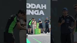 Williams vs Sauber In Giant Jenga! 