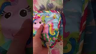 Lamaze unicorn aktivite kitabı. (Lamaze Tilly Twinklewings activity book review.)