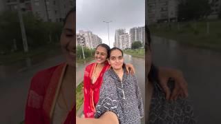 Barish me bhi shopping rukni nahi chahiye #shorts #youtubeshorts #shopping